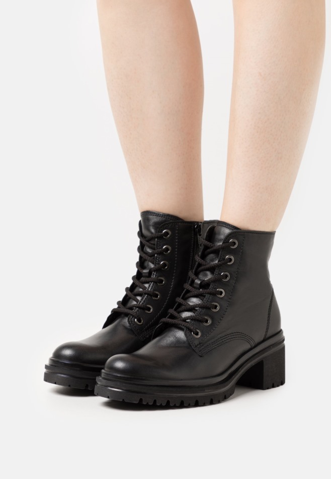 Gabour | Bottines Noires Exclusives à Lacets